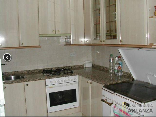 Casa adosada en Venta en Covarrubias