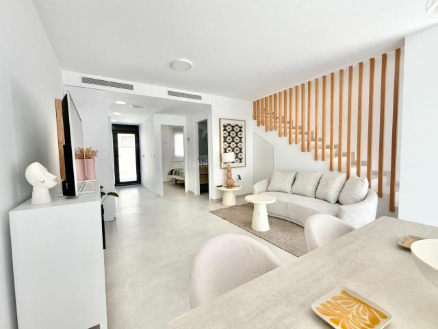 Casa adosada en venta en Cox. Adosados en venta en Cox con piscina comunitaria. Casas adosadas.
