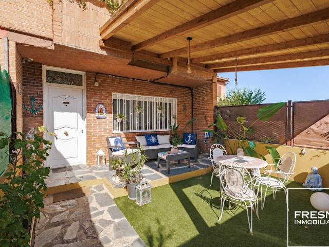 Casa adosada en Venta en Cobeña