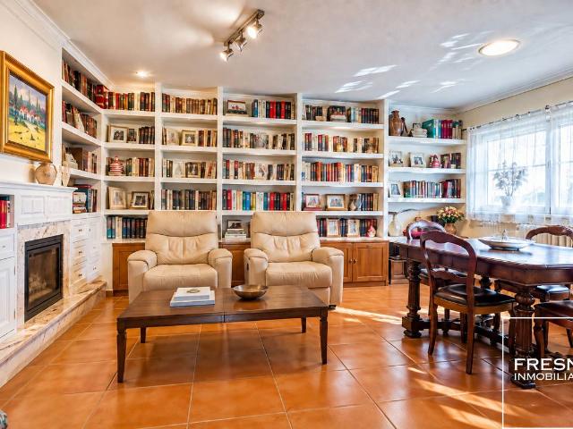 Casa adosada en Venta en Cobeña