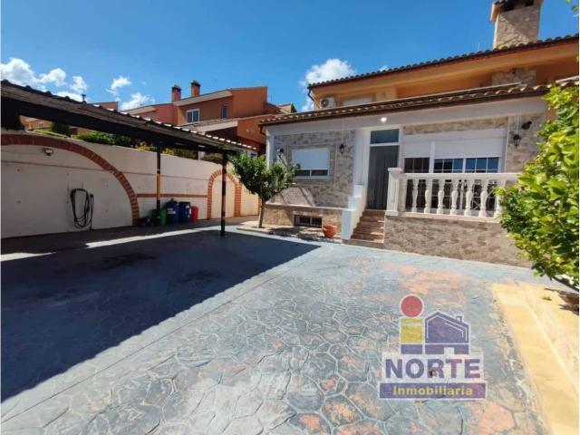 Casa adosada en Venta en Cocentaina