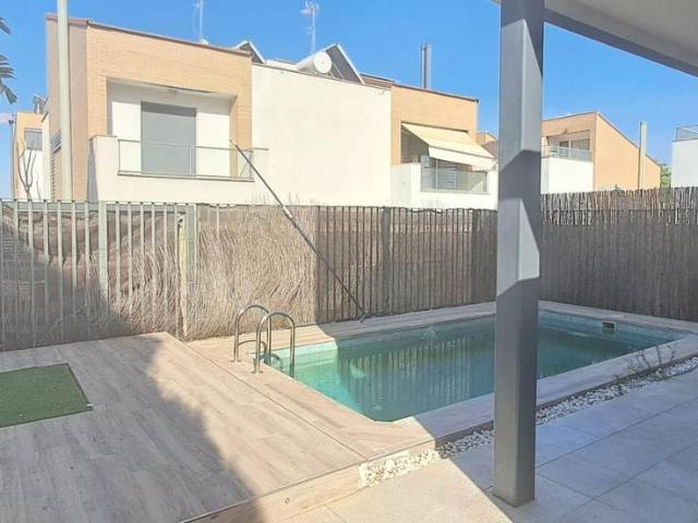 Casa adosada en Venta en Colegio Europa