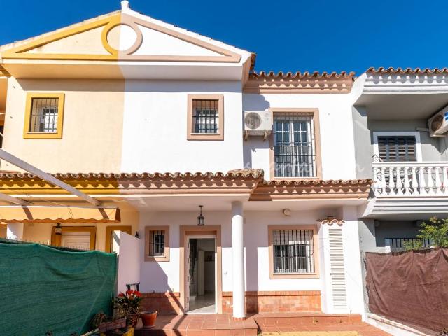 Casa adosada en Venta en Colegio Europa