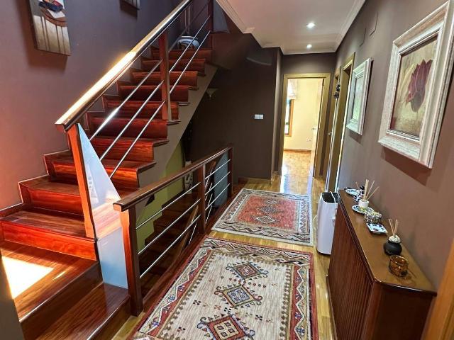 Casa adosada en Venta en Coles