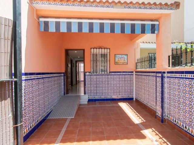 Casa adosada en Venta en Colores Entreparques