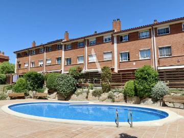 Casa adosada en Venta en Coll Favà