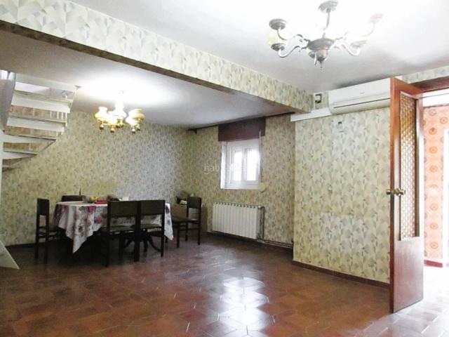 Casa adosada en venta en Collado Mediano. CHALET PAREADO CON PRECIOSAS VISTA JUNTO AL PARQUE NATURAL. Casas adosadas Collado.