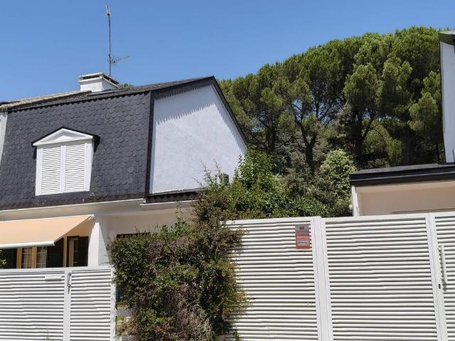 Casa adosada en Venta en Collado Mediano