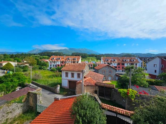 Casa adosada en Venta en Colunga