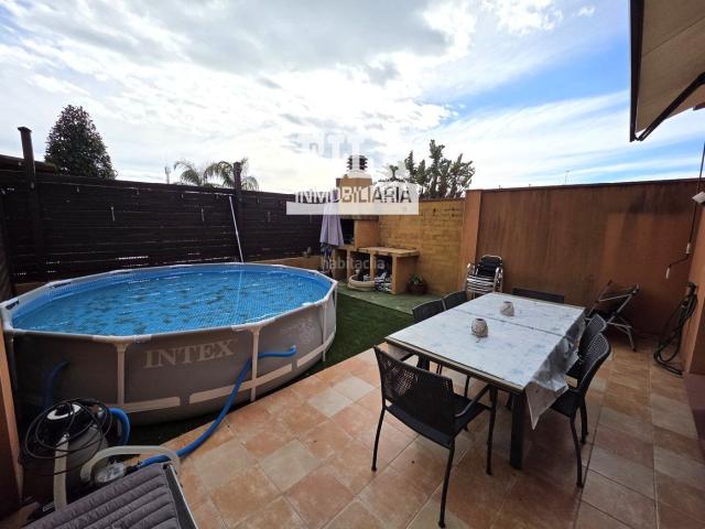 Casa adosada en venta en Coma ruga, Coma ruga Platja Costa Dorada. Encantadora casa adosada en ComaRuga, Les Clotes. Casas adosadas.