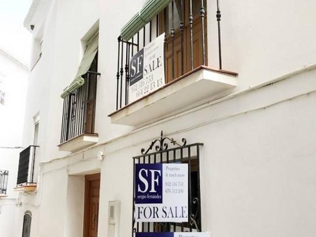 Casa adosada en Venta en Cómpeta