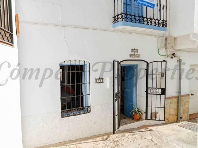 Casa adosada en Venta en Cómpeta