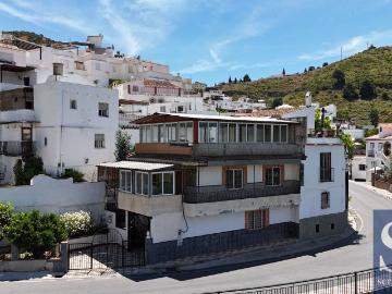 Casa adosada en Venta en Cómpeta
