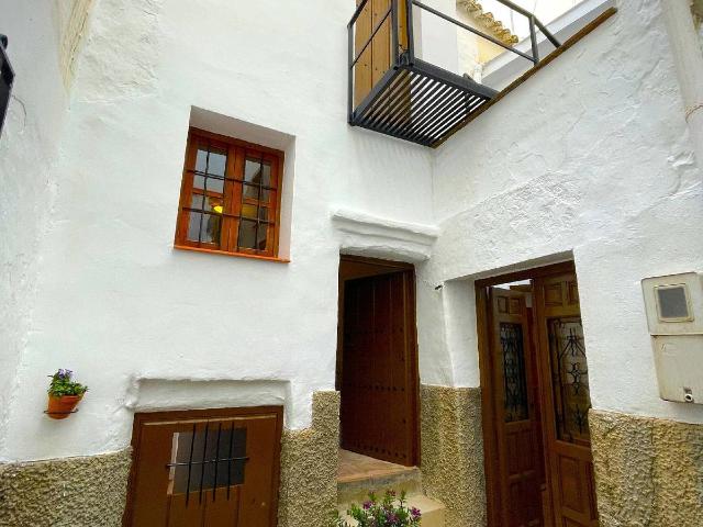 Casa adosada en Venta en Cómpeta