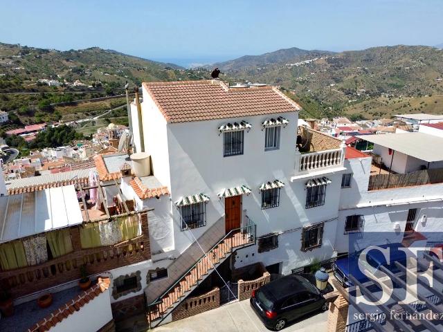 Casa adosada en Venta en Cómpeta