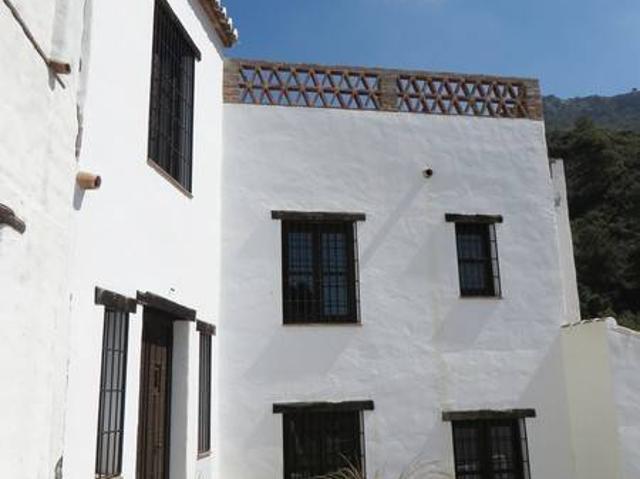 Casa adosada en Venta en Cómpeta