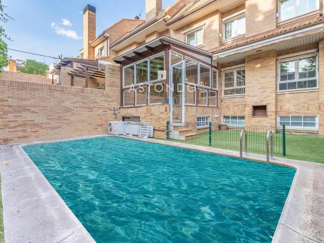 Casa adosada en Venta en Conde Orgaz Piovera