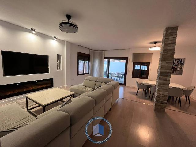 Casa adosada en Venta en Condequinto