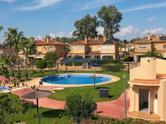 Casa adosada en Venta en Condequinto
