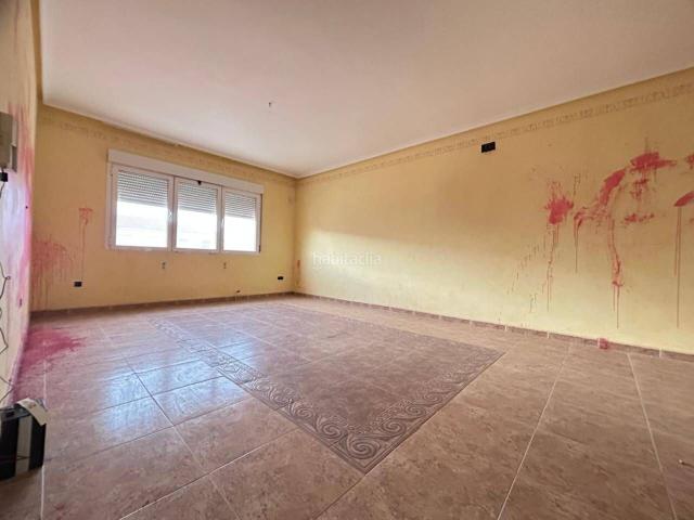 Casa adosada en venta en Consuegra. Chalet adosado en venta en Consuegra. Casas adosadas.