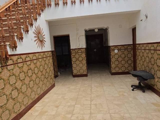 Casa adosada en Venta en Consuegra