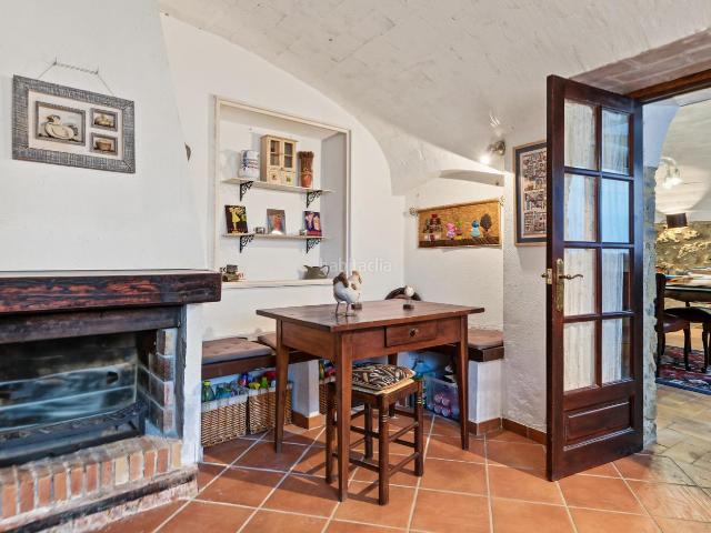 Casa adosada en venta en Corçà. Lencant rústic de lEmpordà, amb gran jardí Corçà. Casas adosadas.