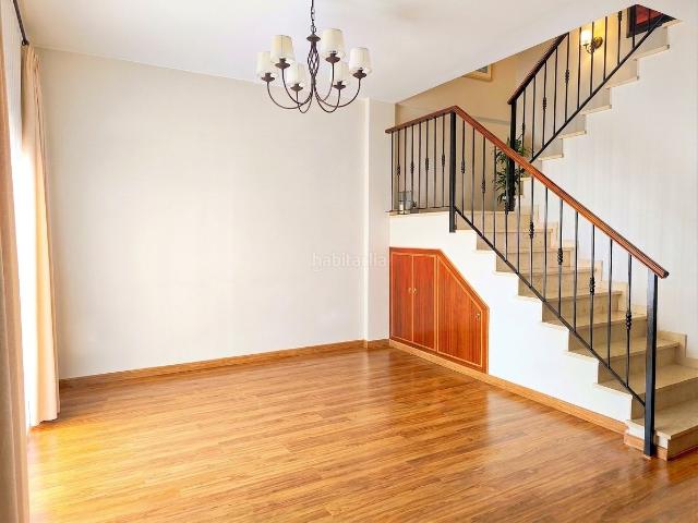 Casa adosada en venta en Córdoba, Villarrubia. Casas adosadas.