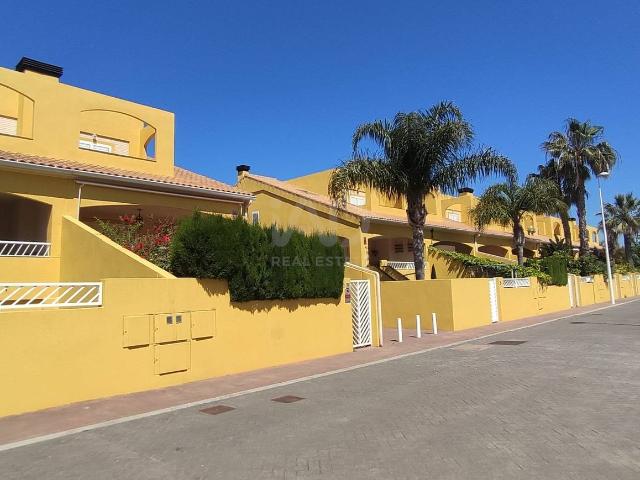 Casa adosada en Venta en Barrio Alto San Félix