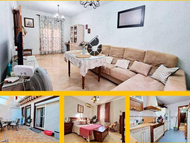 Casa adosada en Venta en Coria del Río