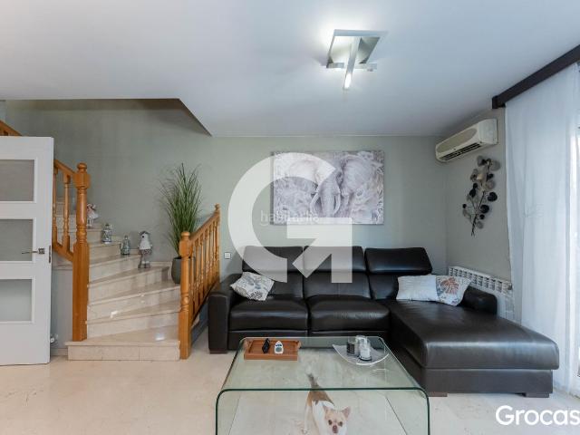 Casa adosada en venta en Cornellà de Llobregat, Riera. Espectacular casa en Cornellá de Llobregat. Casas adosadas Cornellà de.