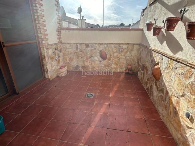 Casa adosada en venta en Corpa. Espectacular chalet adosado en Corpa Madrid. Casas adosadas.