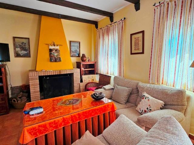 Casa adosada en Venta en Cortelazor