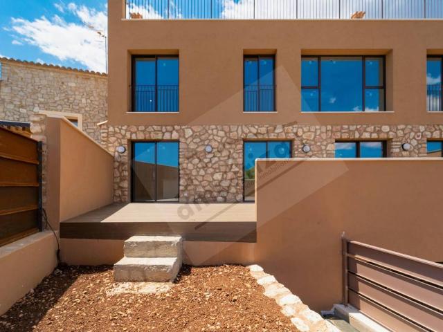 Casa adosada en Venta en Cortes Huertas