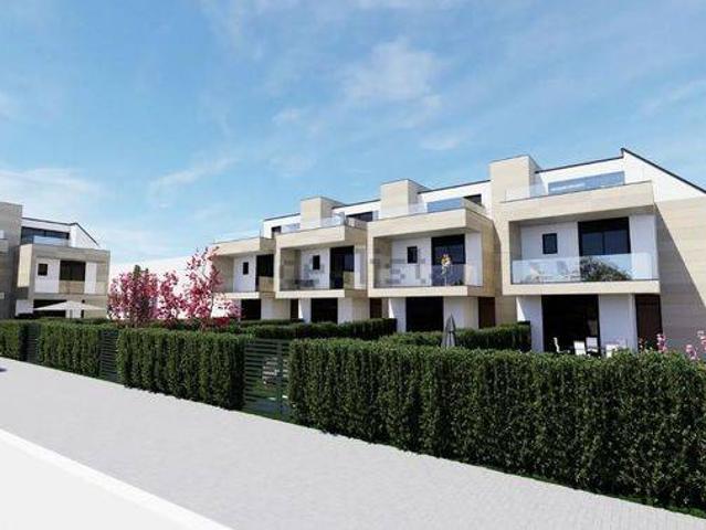 Casa adosada en Venta en Coruxo Oia Saiáns