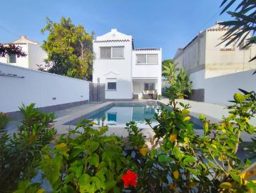 Casa adosada en Venta en La Barrosa