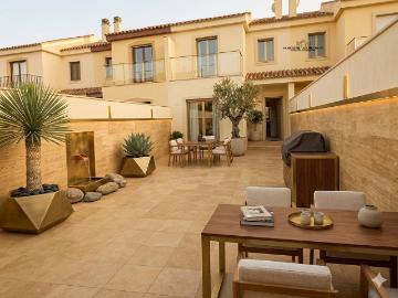 Casa adosada en Venta en Caballero Bonald San José Obrero Guadalcacín