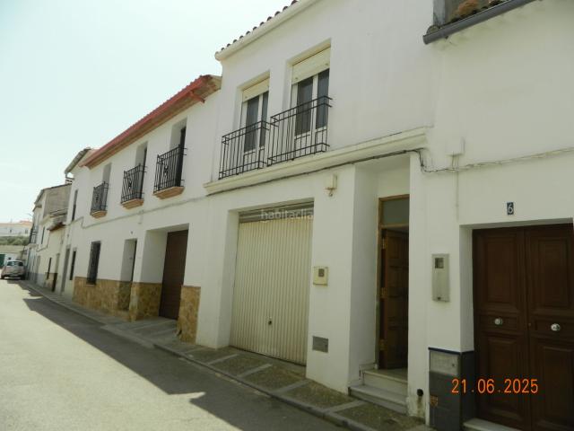 Casa adosada en venta en Cabeza la Vaca. INMOBILIARIA TENTUDIA S.L. Casas adosadas Cabeza la.