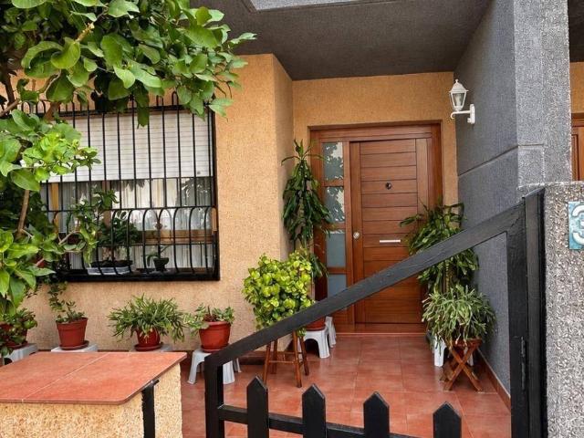Casa adosada en Venta en Cabezo de Torres