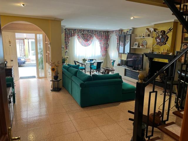 Casa adosada en venta en Cabezón de Pisuerga. ADOSADO CABEZON DE PISUERGA. Casas adosadas Cabezón de.