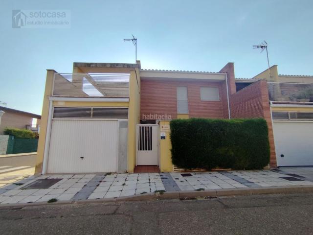 Casa adosada en venta en Cabezón de Pisuerga. EN VENTA PAREADO CABEZON PARA E.V. Casas adosadas Cabezón de.