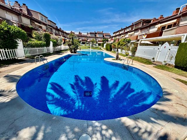 Casa adosada en Venta en Cabo de las Huertas