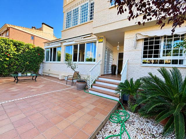Casa adosada en Venta en Cabo de las Huertas
