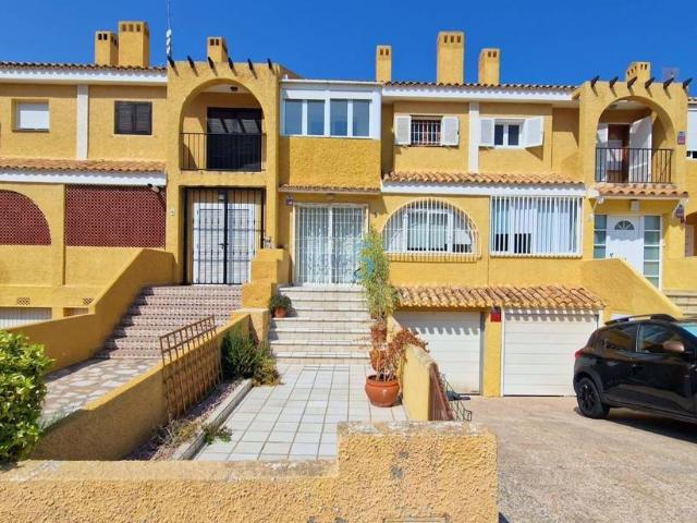 Casa adosada en Venta en Cabo Roig