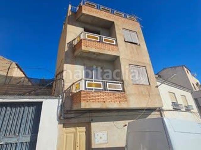 Casa adosada en venta en Cabra del Santo Cristo. Chalet adosado en venta en Calle Huertas, Cabra De Santo Cristo Jaén. Casas adosadas Cabra del Santo.
