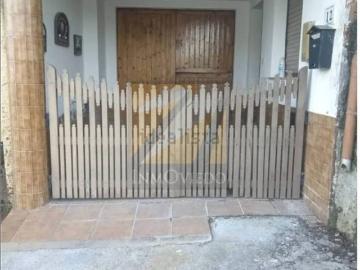 Casa adosada en Venta en Cabranes