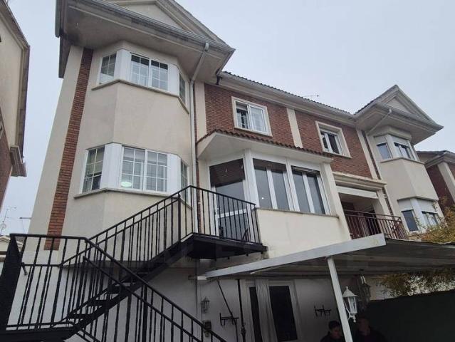 Casa adosada en Venta en Cabrerizos