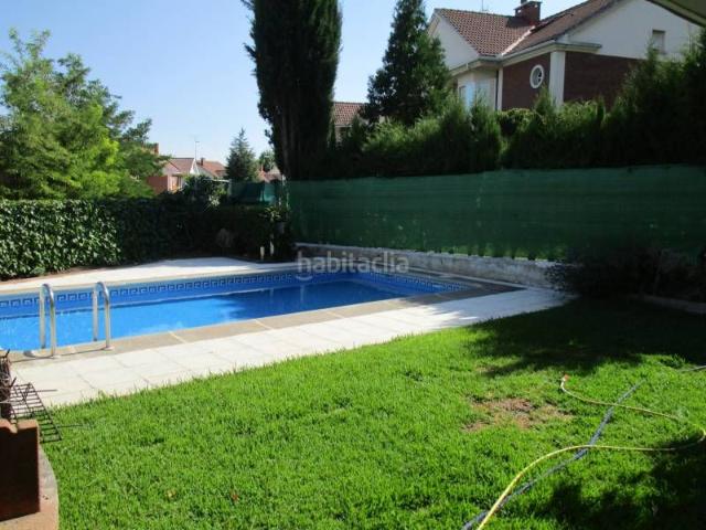 Casa adosada en venta en Cabrerizos. Urbis te ofrece un adosado en venta en Cabrerizos, Salamanca. Casas adosadas.