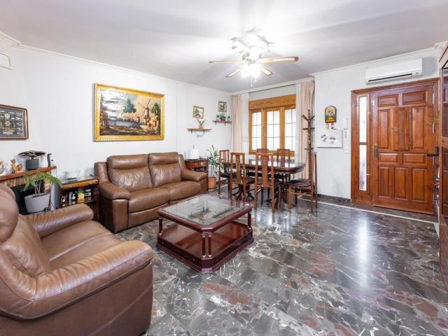 Casa adosada en venta en Cájar. BONITA CASA ADOSADA EN CAJAR. Casas adosadas.