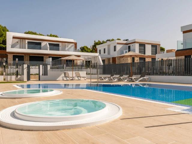 Casa adosada en Venta en Cala Ratjada