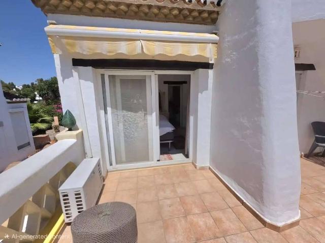 Casa adosada en Venta en Calahonda